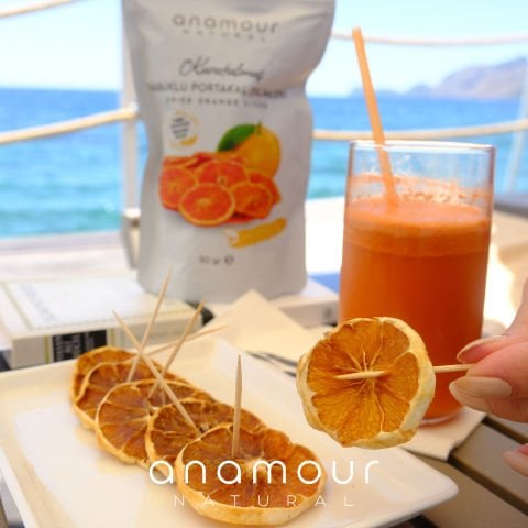 Packung mit 3 getrockneten, schalenlosen Orangenfrüchten 75 Gramm – Anamour Natural